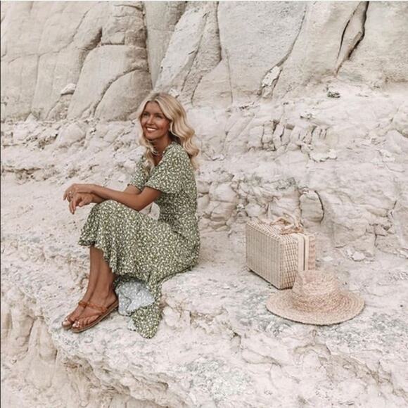 Kivari Gracie Midi Dress Green Rayon Printed Floral - Picture 11 of 14